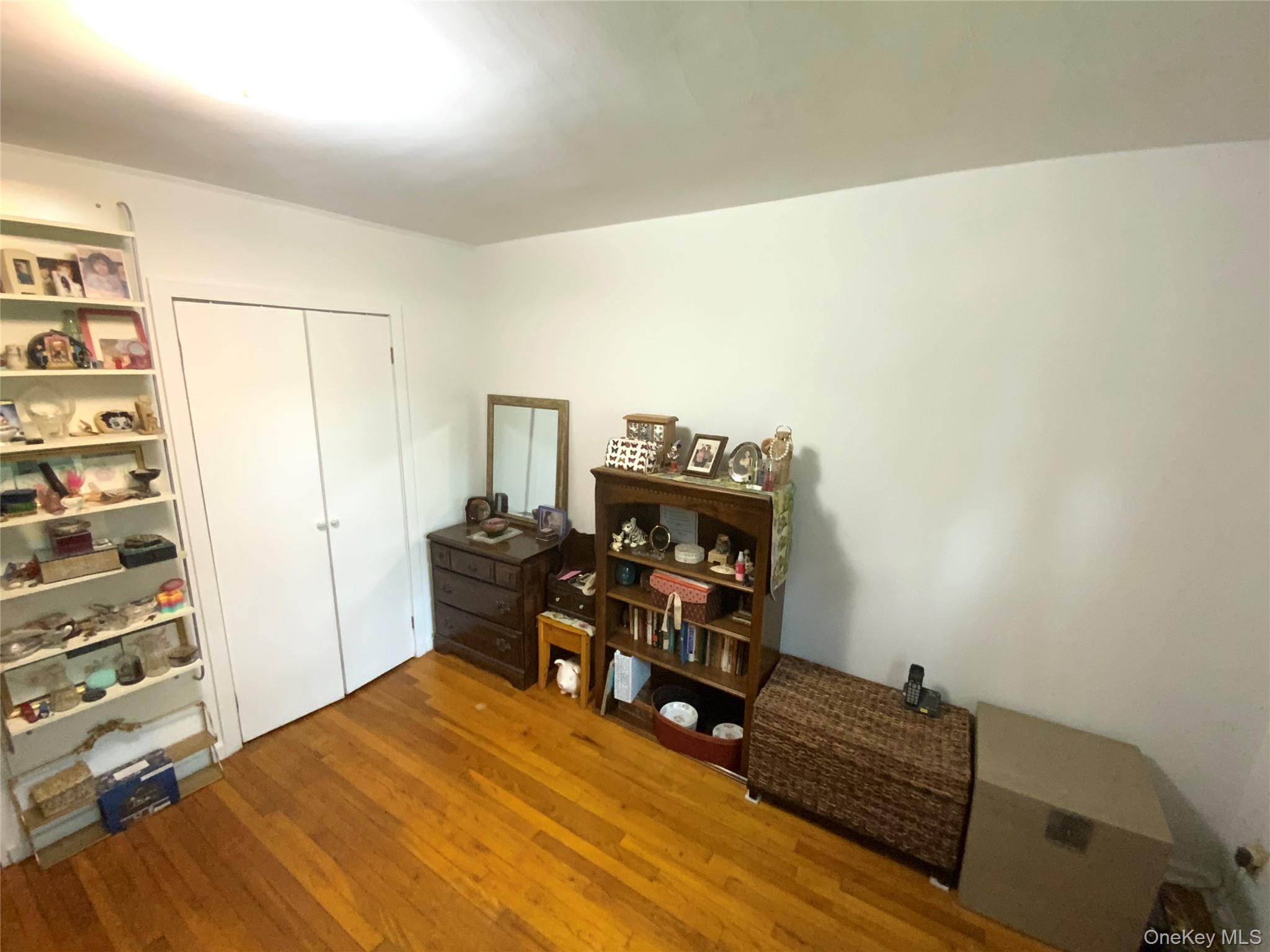 #17 photo, 73-19 217th Street, クイーンズ区 Oakland Gardens , NY 11364