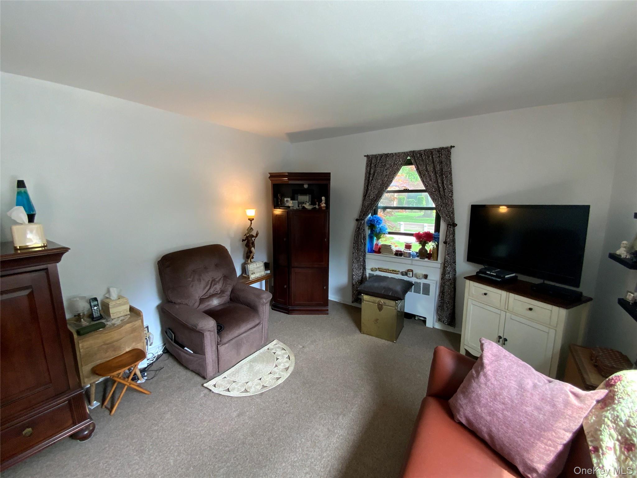 #3 photo, 73-19 217th Street, クイーンズ区 Oakland Gardens , NY 11364