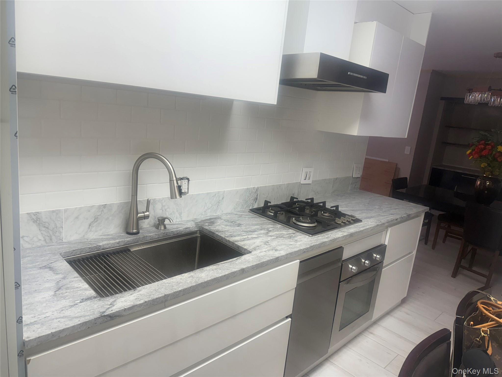 #6 photo, 52-40 39 Drive, クイーンズ区 Woodside , NY 11377