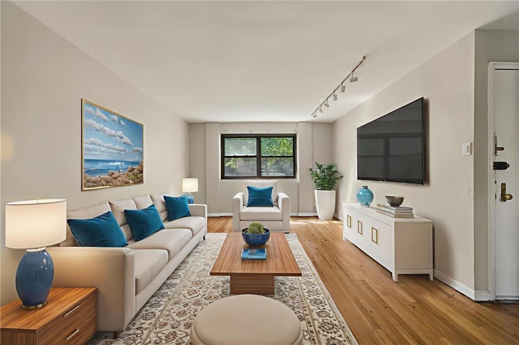 #10 photo, 91-49 153rd Avenue, クイーンズ区 Howard Beach , NY 11414