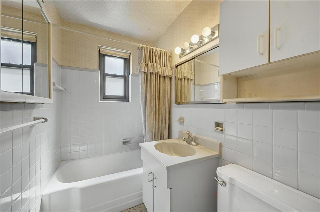 #16 photo, 91-49 153rd Avenue, クイーンズ区 Howard Beach , NY 11414