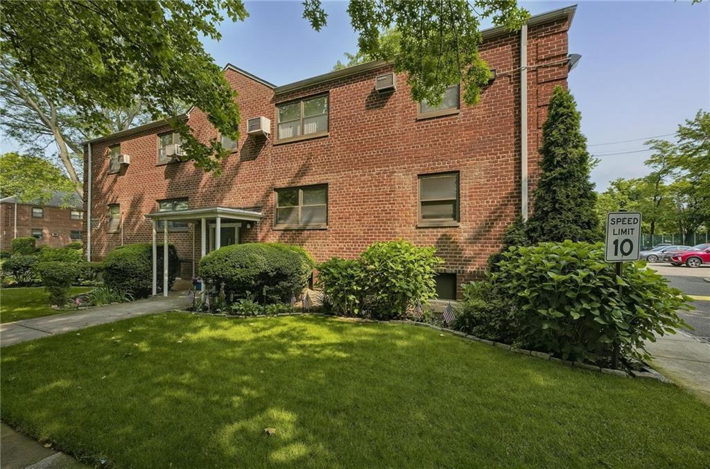 #3 photo, 91-49 153rd Avenue, クイーンズ区 Howard Beach , NY 11414