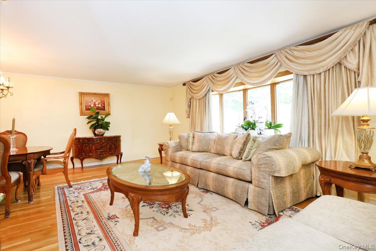 #12 photo, 50-54 Deepdale Place, クイーンズ区 Little Neck , NY 11362