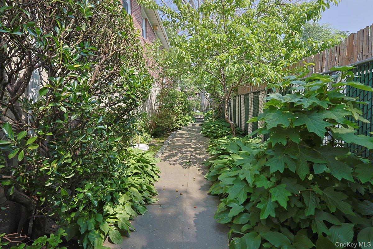 #5 photo, 50-54 Deepdale Place, クイーンズ区 Little Neck , NY 11362