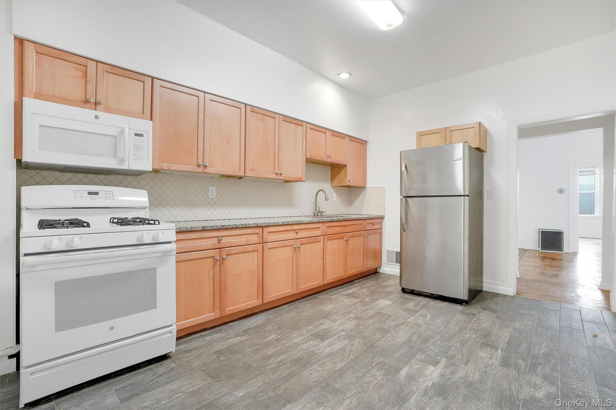 #15 photo, 357 Dyckman Street, Peekskill , NY 10566