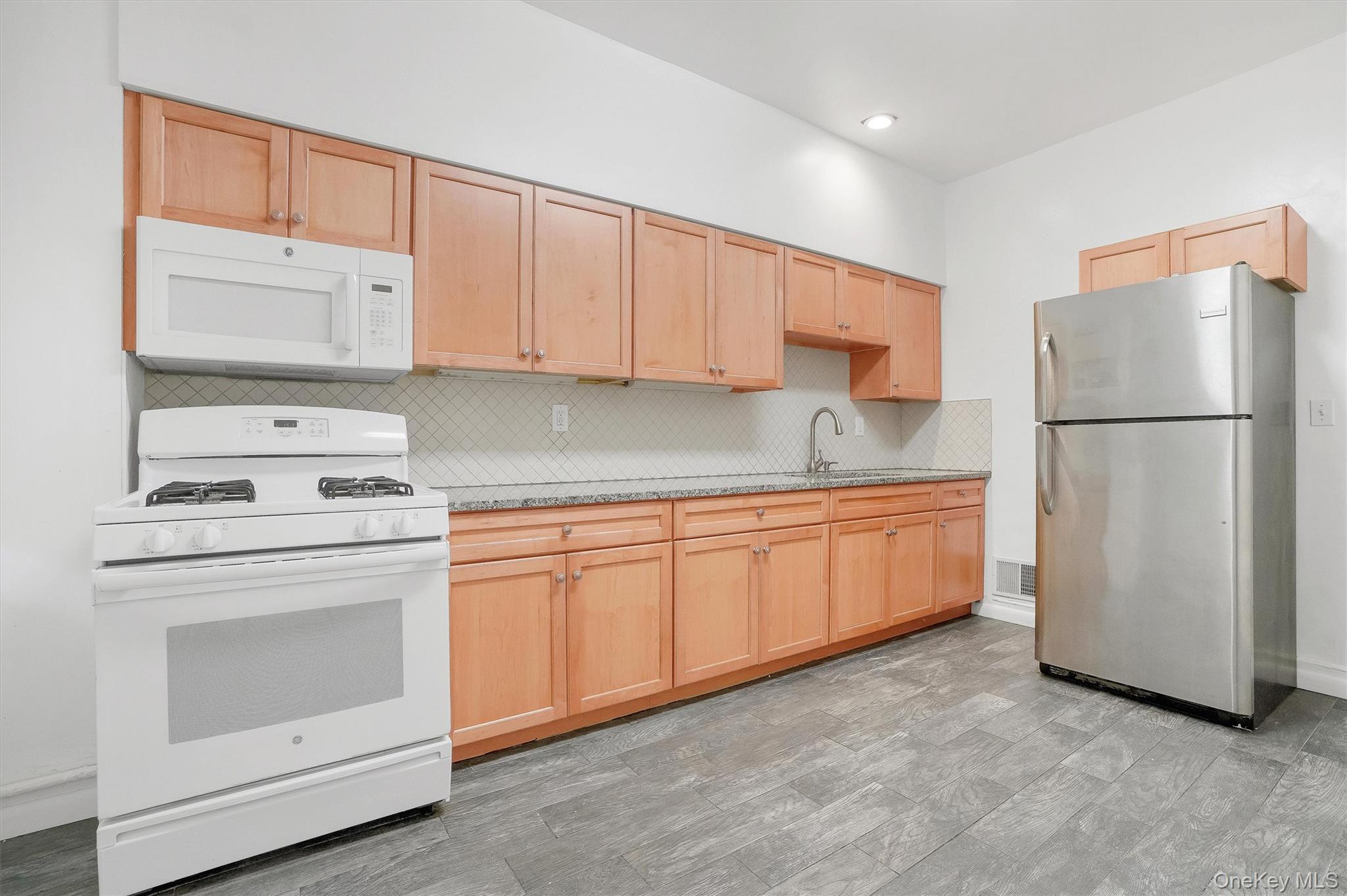 #16 photo, 357 Dyckman Street, Peekskill , NY 10566