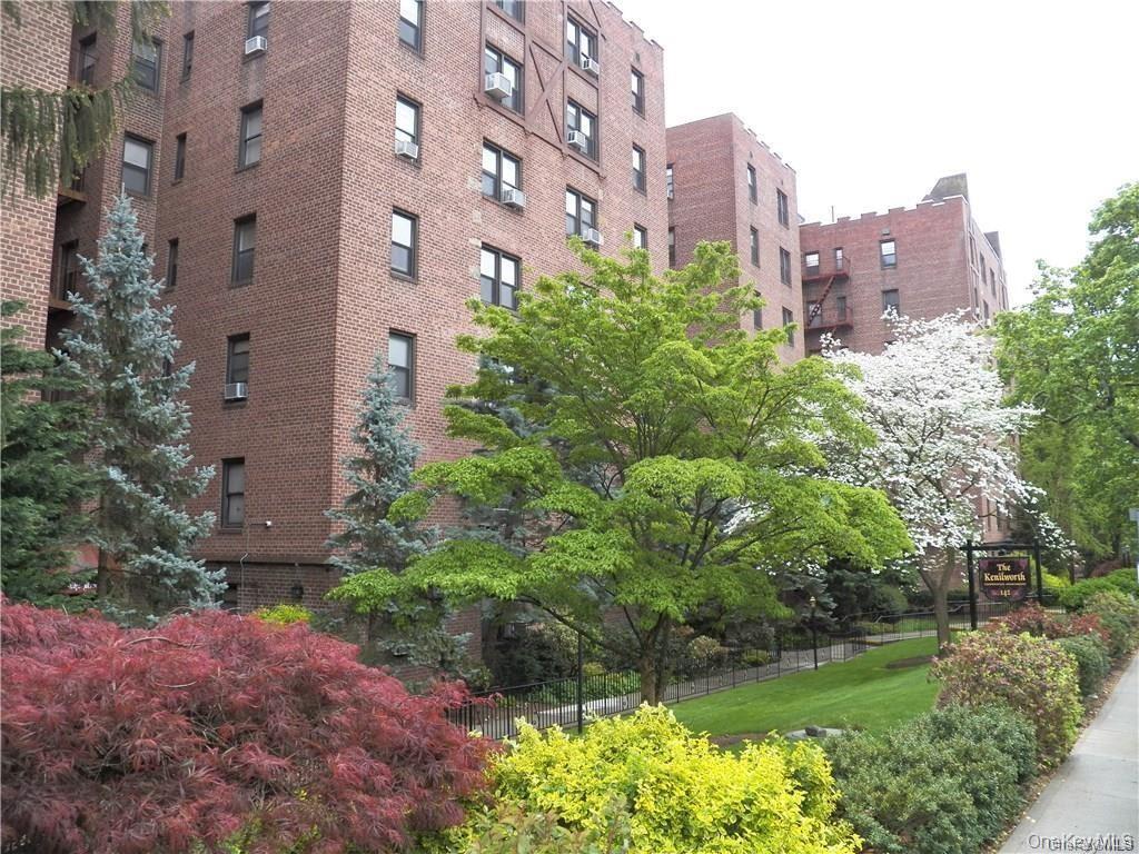 #5 photo, 142 Garth Road, Scarsdale , NY 10583