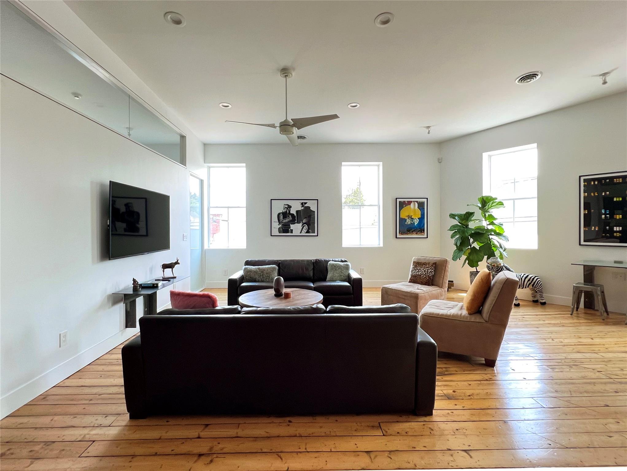 #16 photo, 76 Prince Street, Kingston , NY 12401