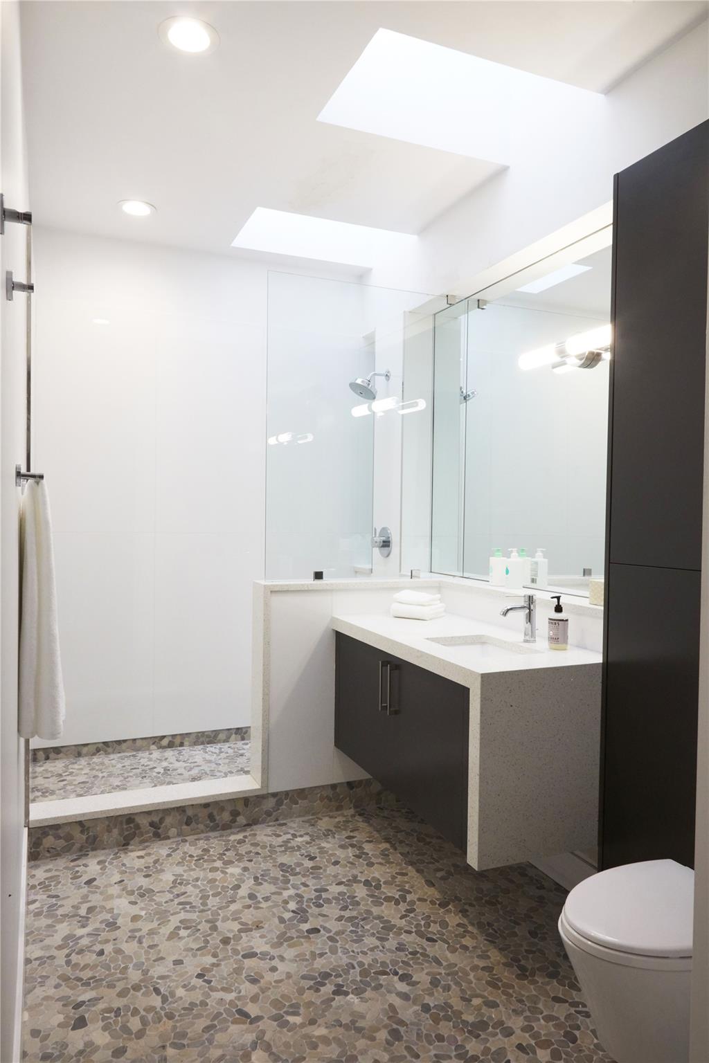 #17 photo, 76 Prince Street, Kingston , NY 12401