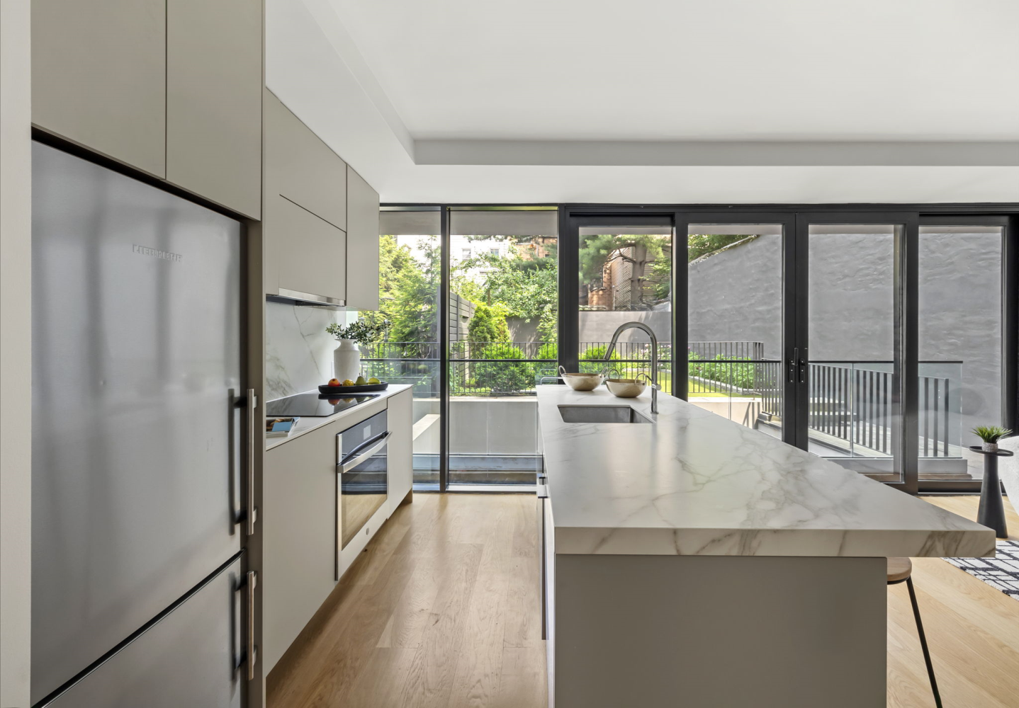 #4 photo, 153 GREEN Street, ブルックリン区 Greenpoint , NY 11222