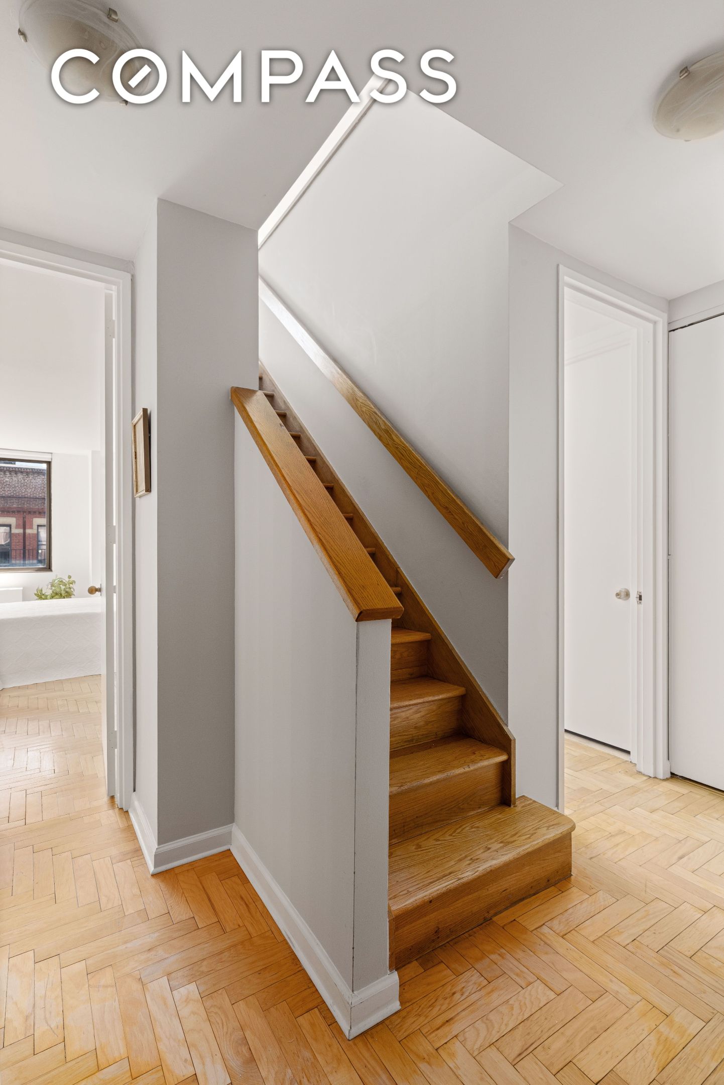 #11 photo, 393 W 49th Street, マンハッタン Hell's Kitchen , NY 10019