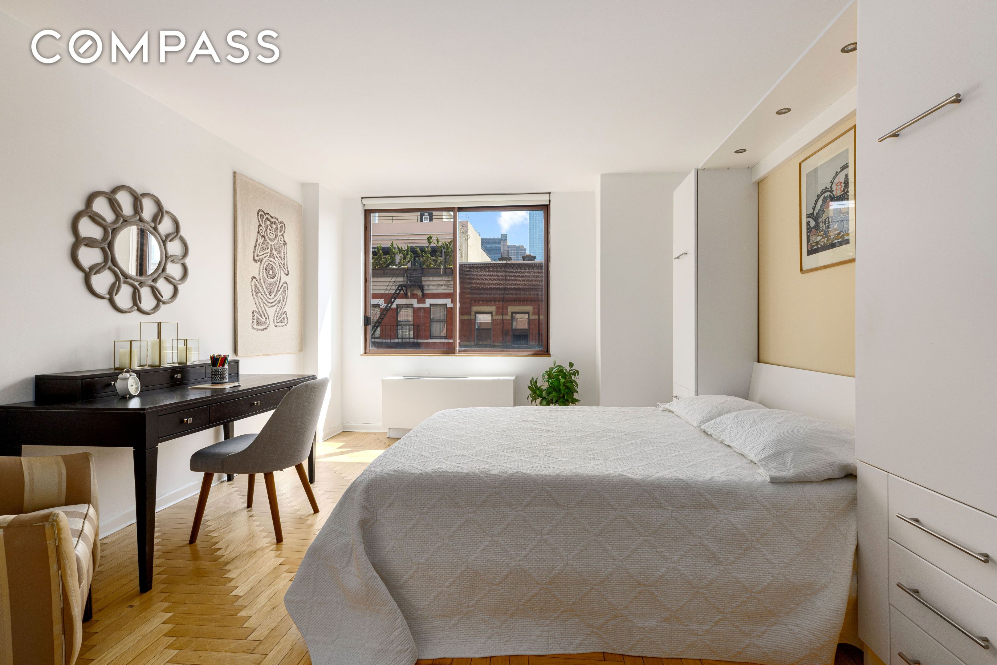 #14 photo, 393 W 49th Street, マンハッタン Hell's Kitchen , NY 10019