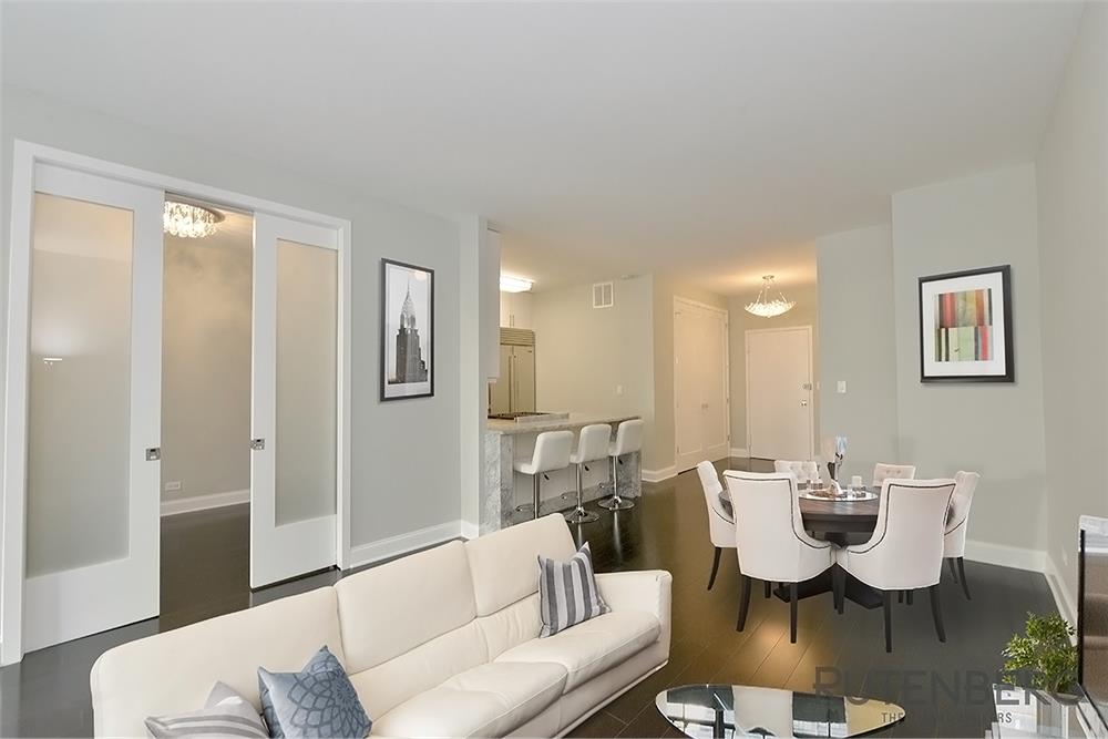 #1 photo, 58 W 58th Street, Midtown West , NY 10019