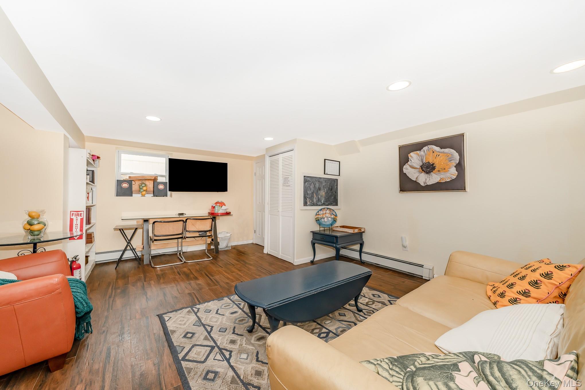 #13 photo, 136 Wardwell Road, Mineola , NY 11501