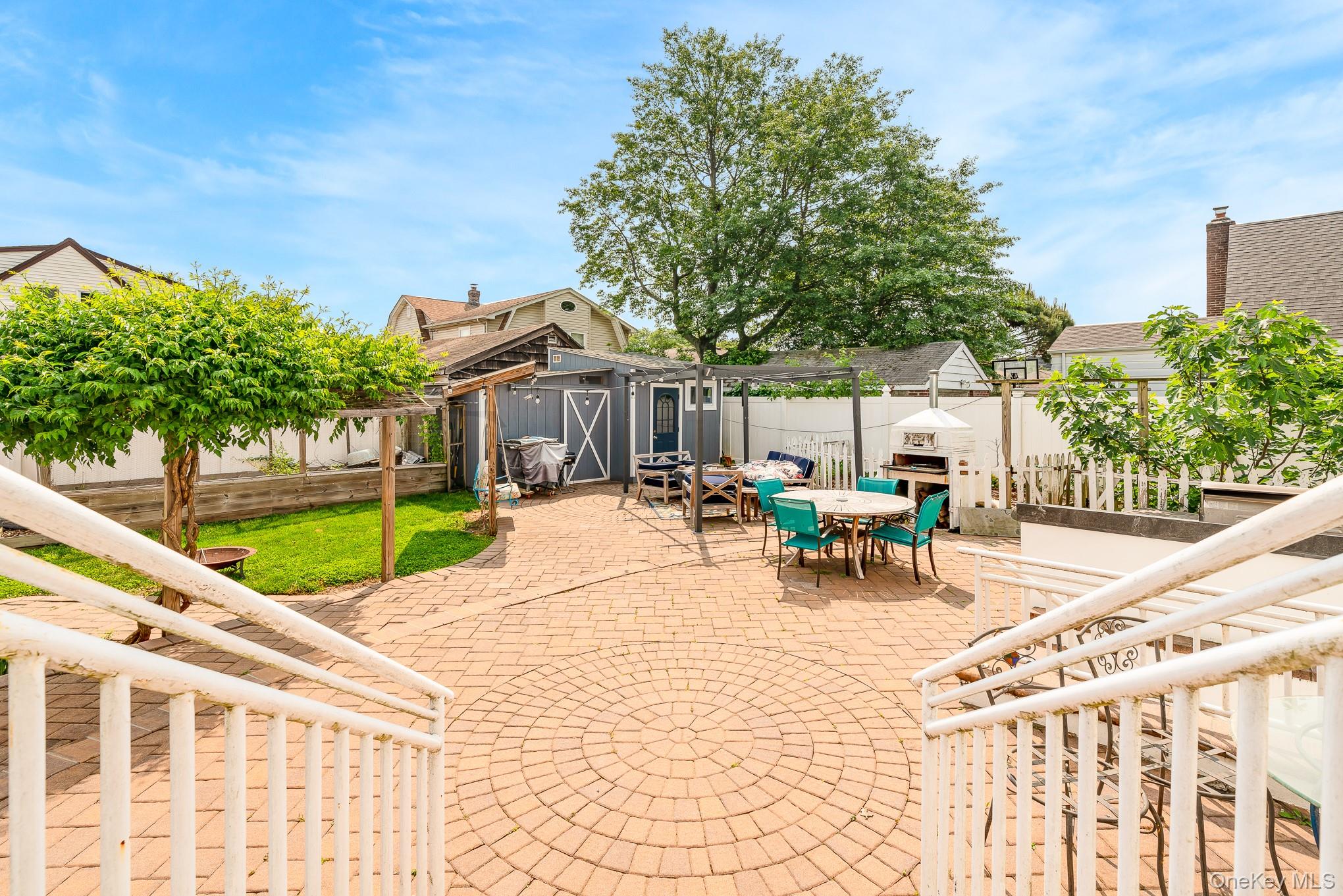 #9 photo, 136 Wardwell Road, Mineola , NY 11501