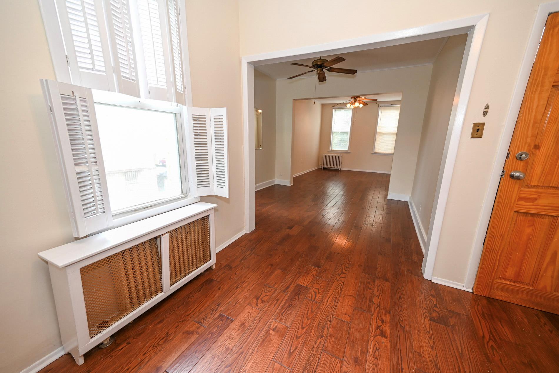 #11 photo, 56-57 61st Street, クイーンズ区 Maspeth , NY 11378