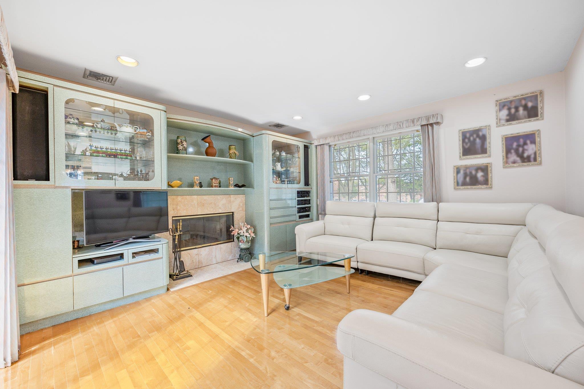 #11 photo, 8649 Dunton Street, クイーンズ区 Holliswood , NY 11423