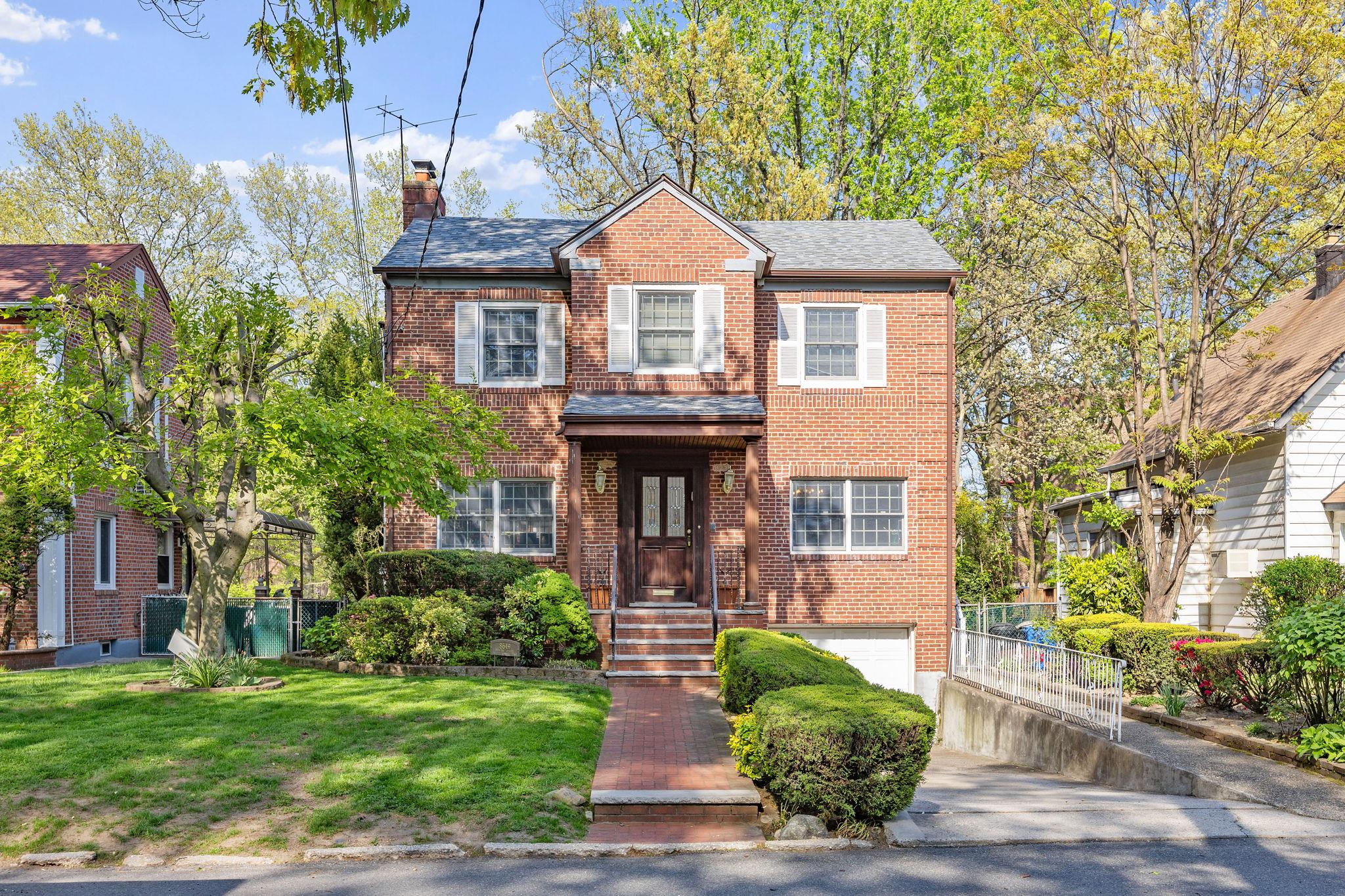 #2 photo, 8649 Dunton Street, クイーンズ区 Holliswood , NY 11423