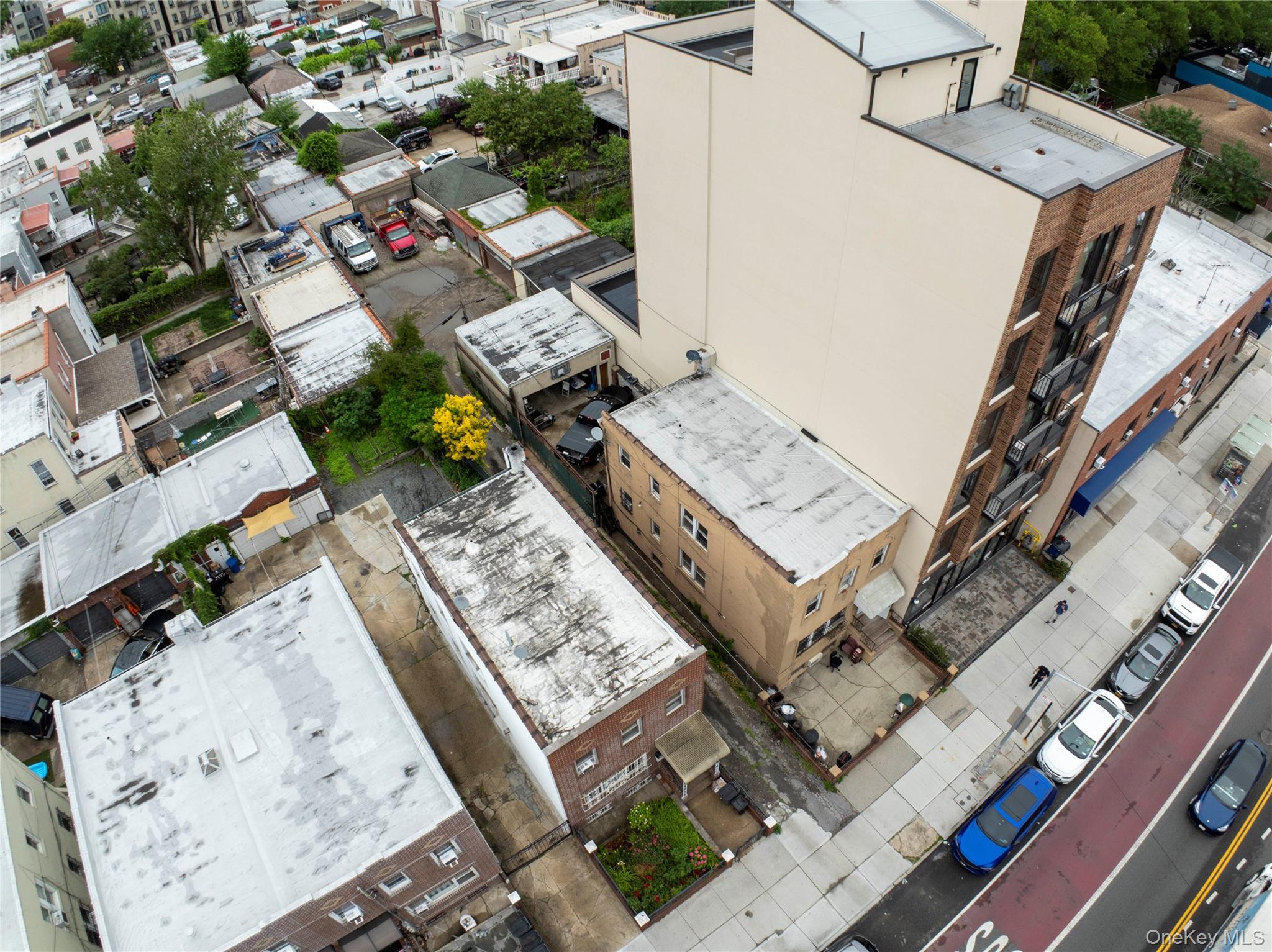 #16 photo, 3014 21st Street, クイーンズ区 Astoria , NY 11103