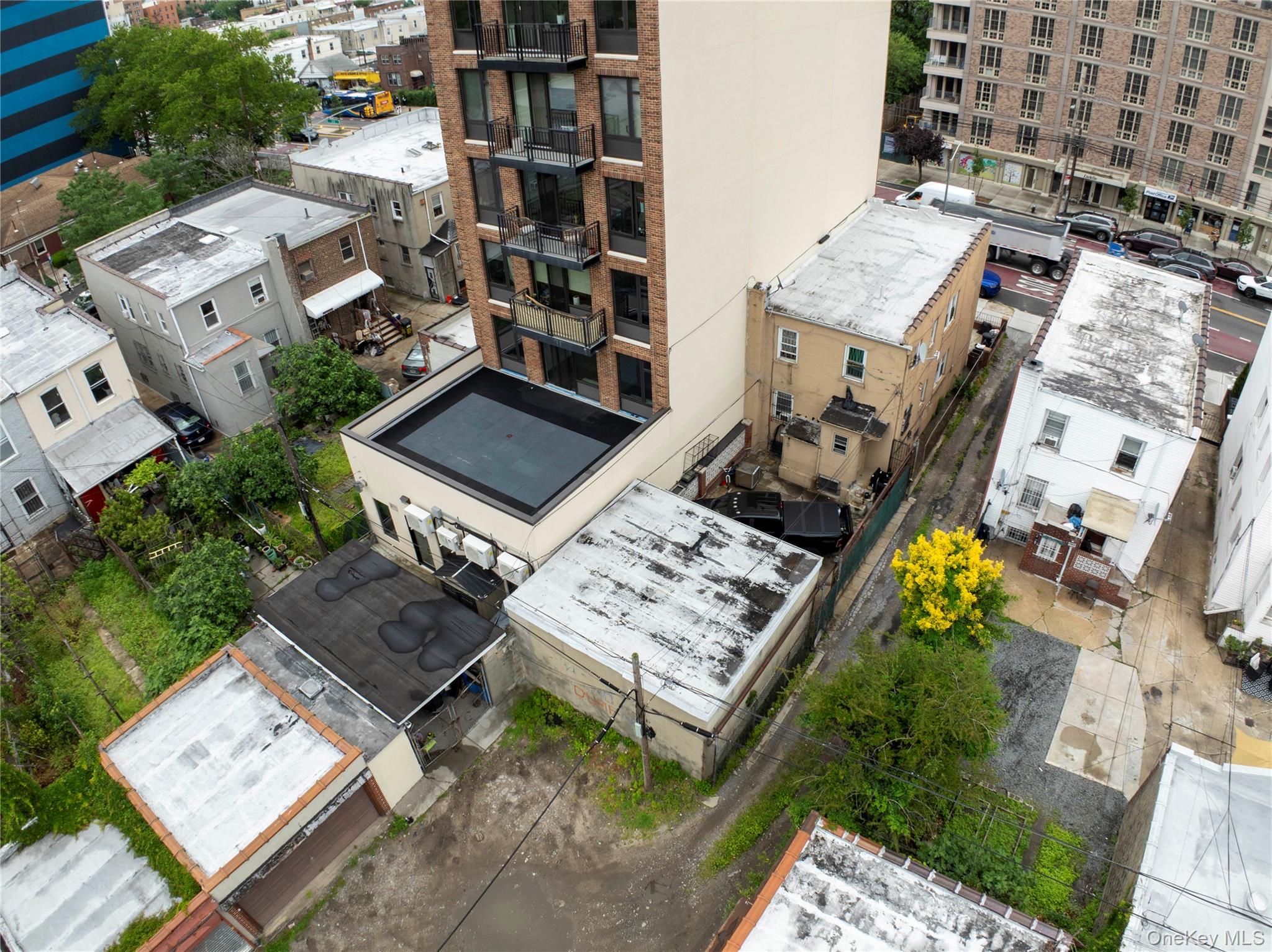 #19 photo, 3014 21st Street, クイーンズ区 Astoria , NY 11103