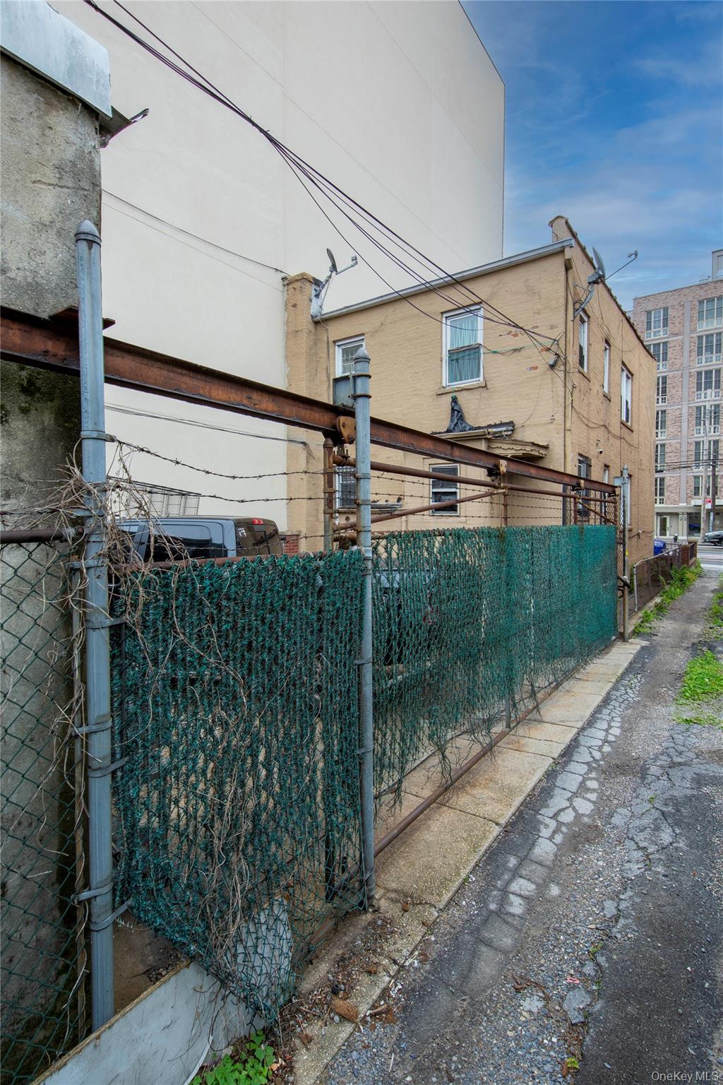 #8 photo, 3014 21st Street, クイーンズ区 Astoria , NY 11103