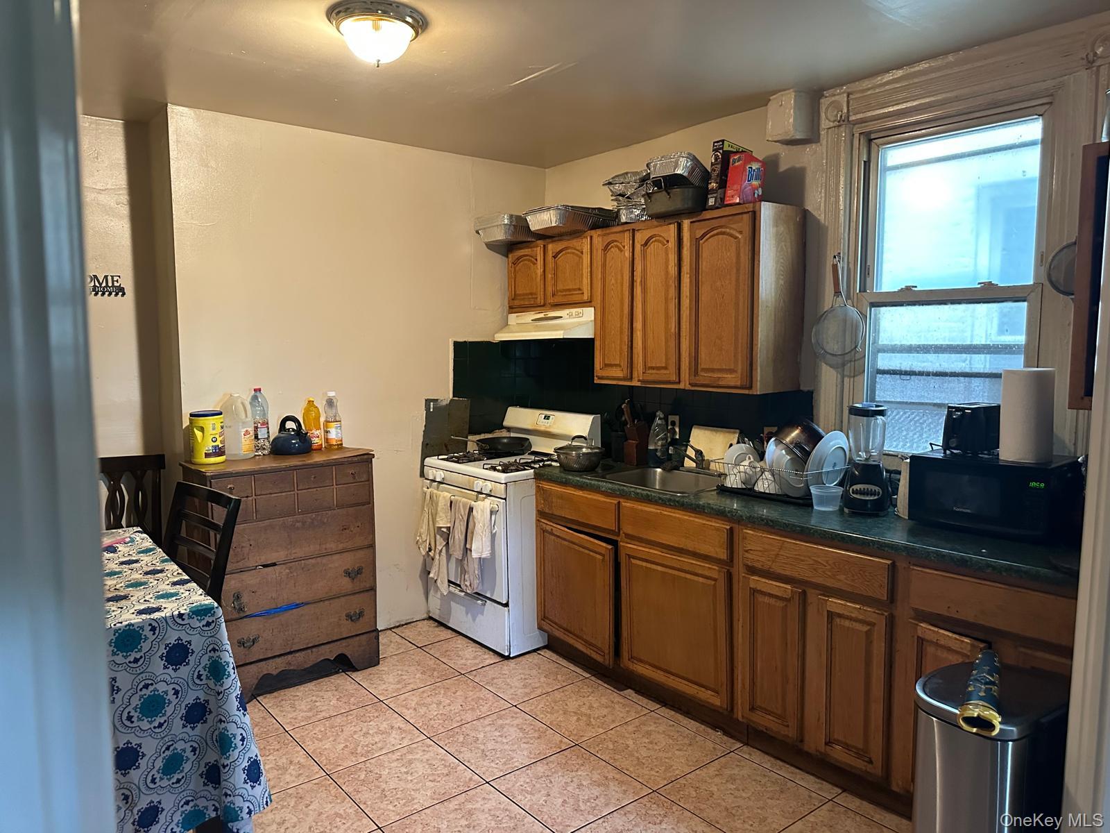 #3 photo, 187 Buena Vista Avenue, Yonkers , NY 10701