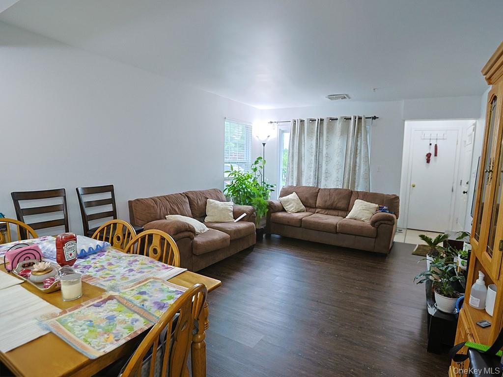 #7 photo, 147 Ruth Court, Middletown , NY 10940