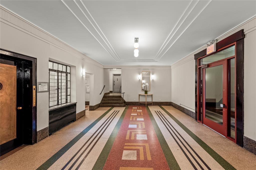 #2 photo, 3000 Valentine Avenue, ブロンクス区 Bronx , NY 10458