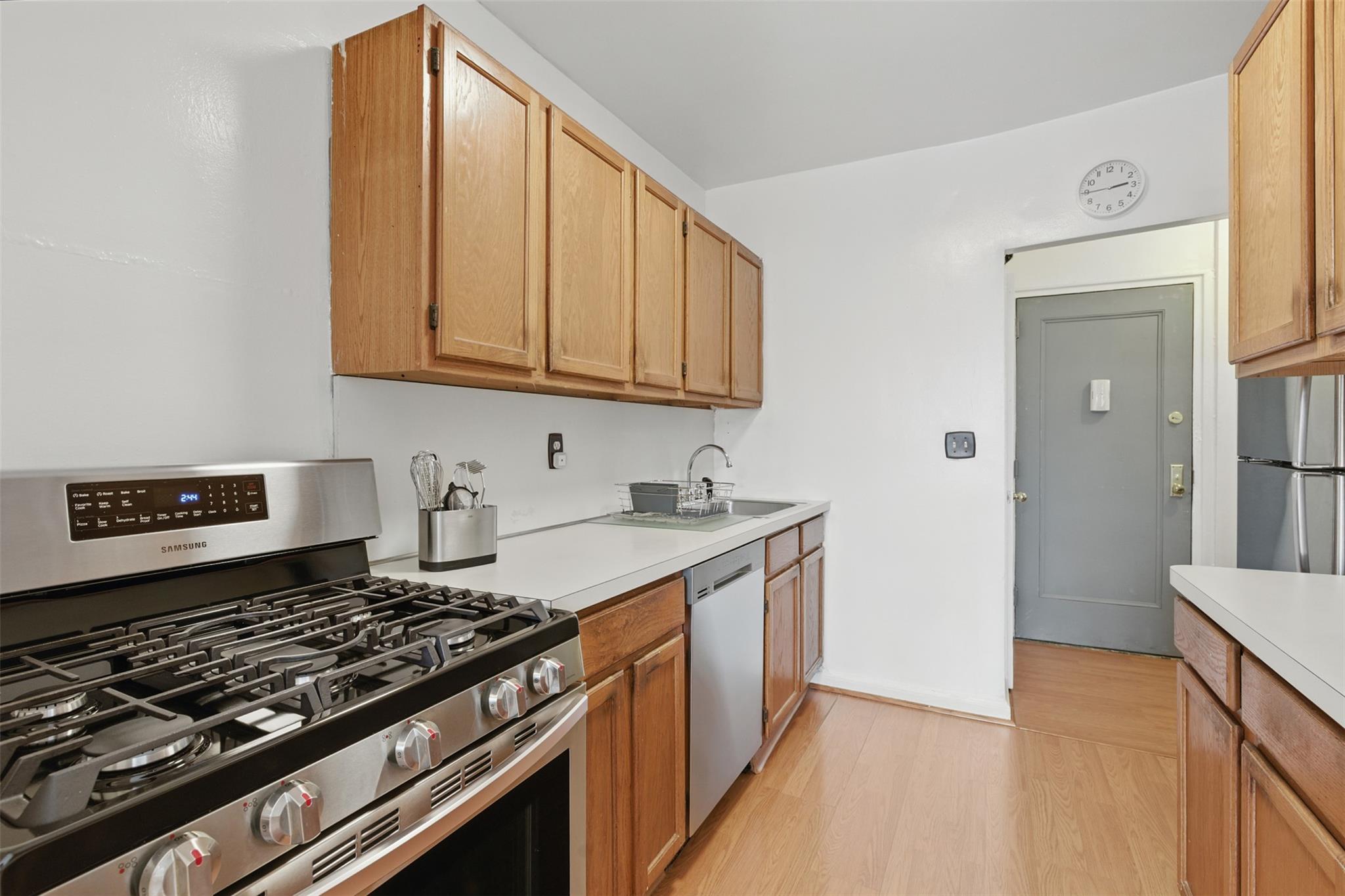 #6 photo, 70 Sherman Avenue, Yonkers , NY 10705