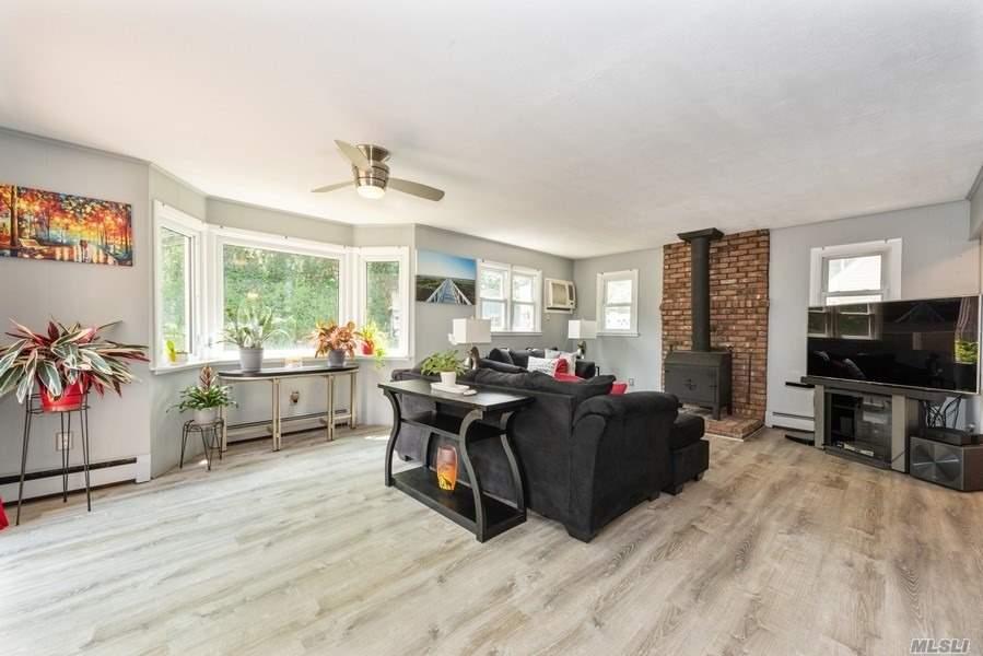 #3 photo, 341 Pin Oak Lane, ナッソー郡 Westbury , NY 11590