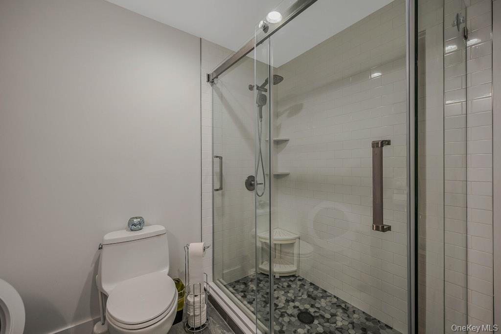 #17 photo, 36 Woodland Lane, Smithtown , NY 11787