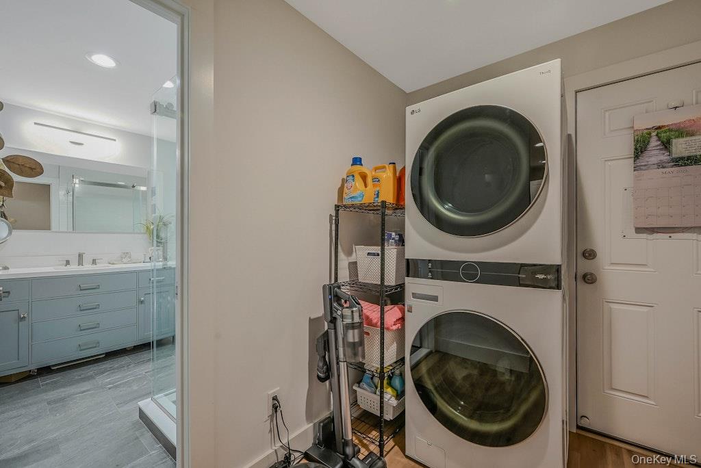 #18 photo, 36 Woodland Lane, Smithtown , NY 11787