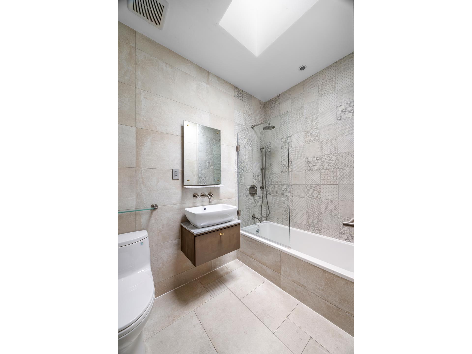 #13 photo, 512 LORIMER Street, ブルックリン区 Williamsburg,North , NY 11211