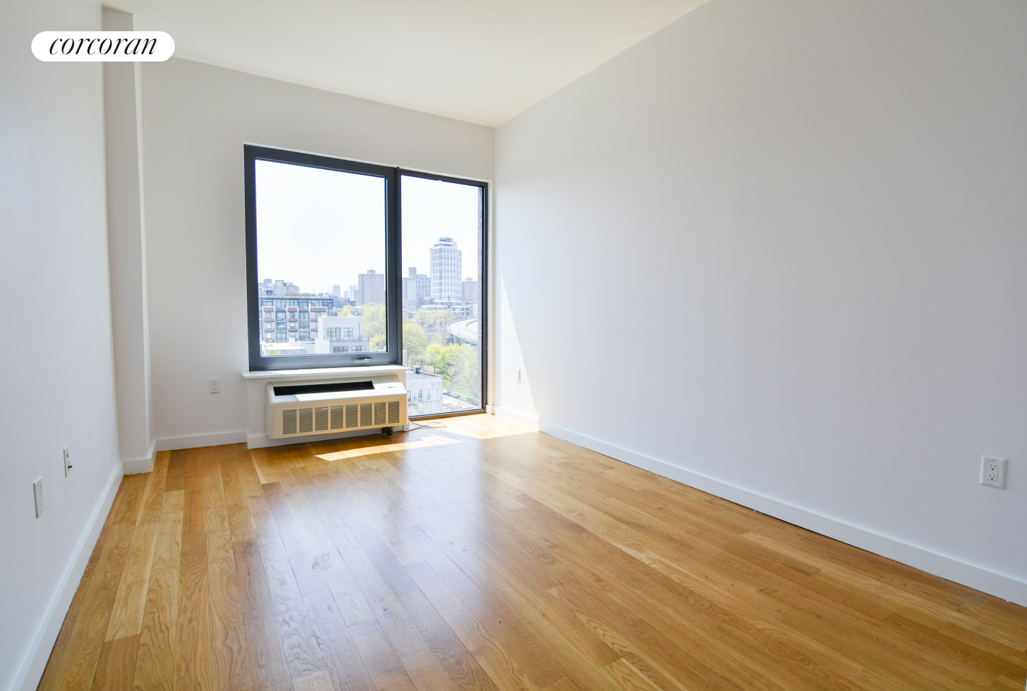 #8 photo, Brooklyn, ブルックリン区 Williamsburg,North , NY 11211