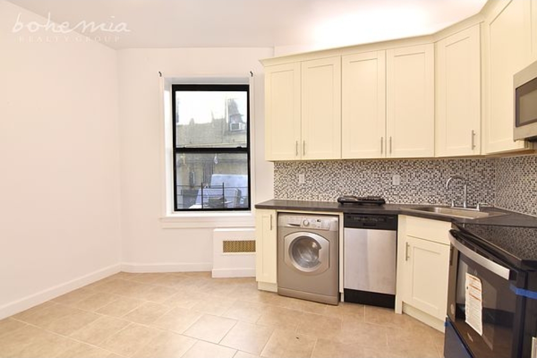 #1 photo, 638 W 160th Street, 北曼哈顿 Washington Heights , NY 10032