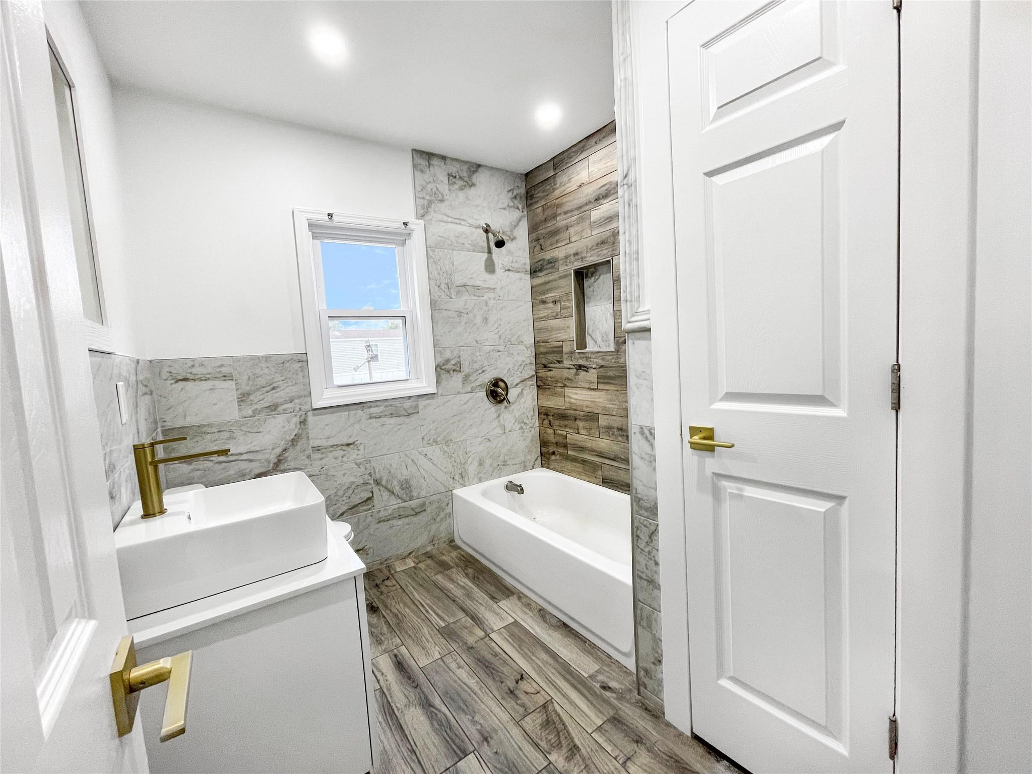 #12 photo, 811 Happy Avenue, Swan Lake , NY 12783