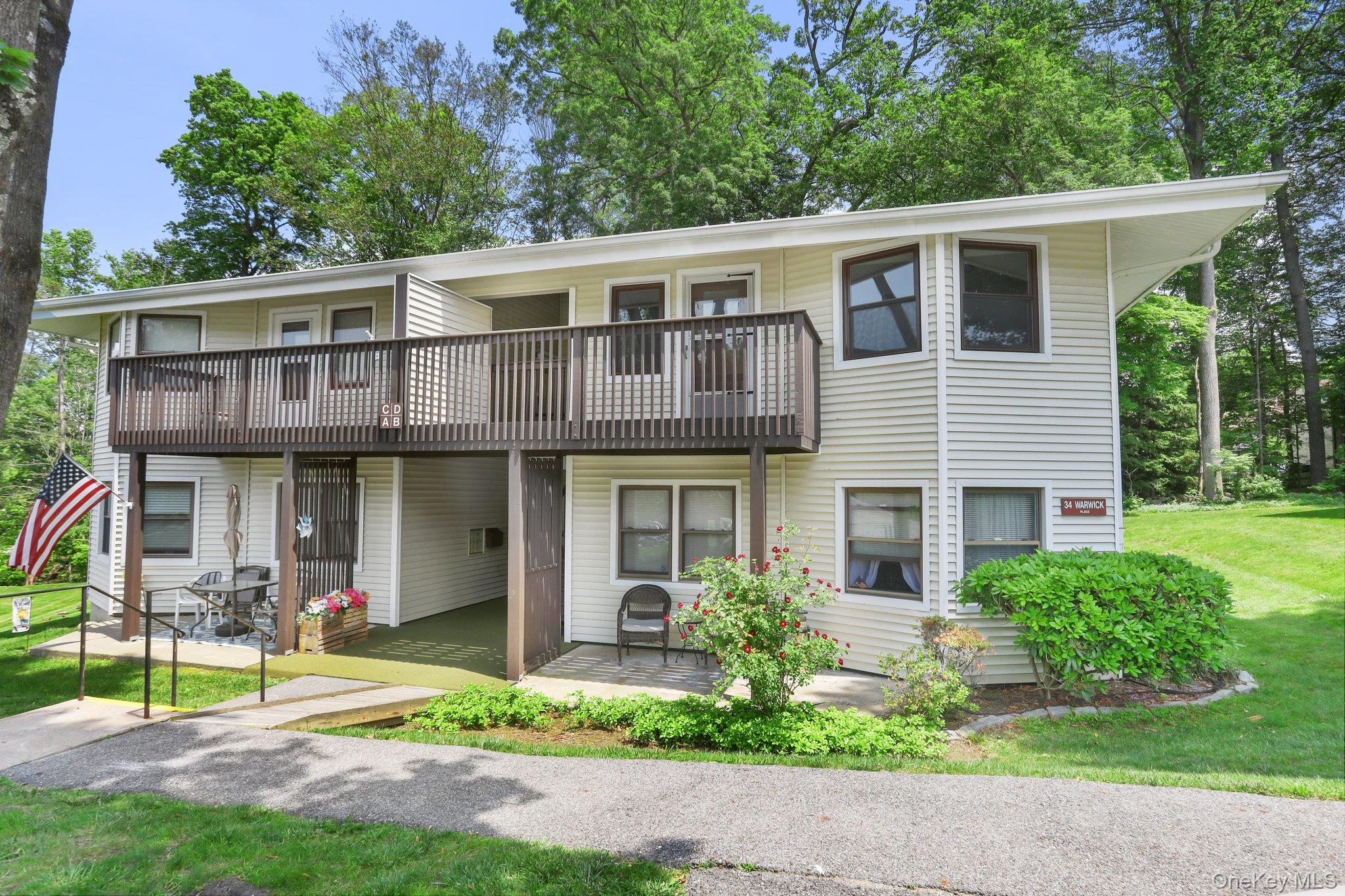 #2 photo, 34 Warwick Place, Yorktown Heights , NY 10598