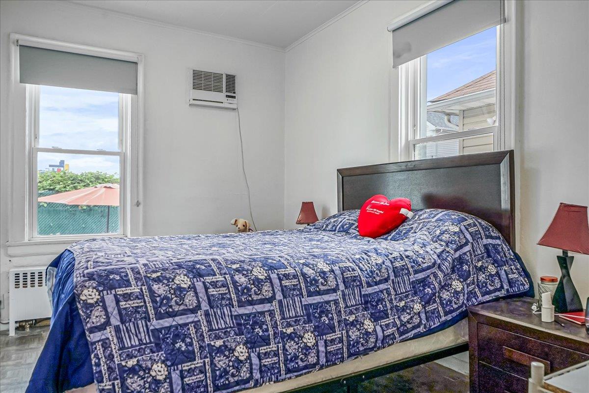 #12 photo, 10712 Sutter Avenue, كوينز Ozone Park , NY 11417