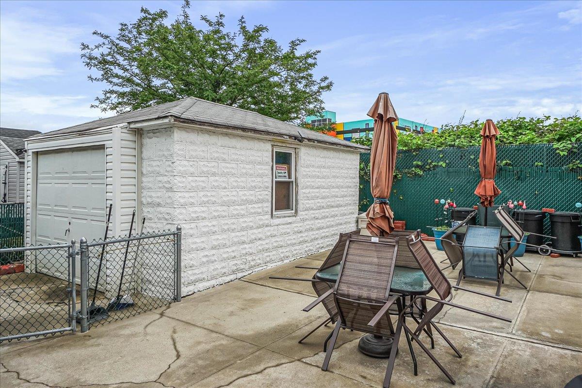 #20 photo, 10712 Sutter Avenue, كوينز Ozone Park , NY 11417