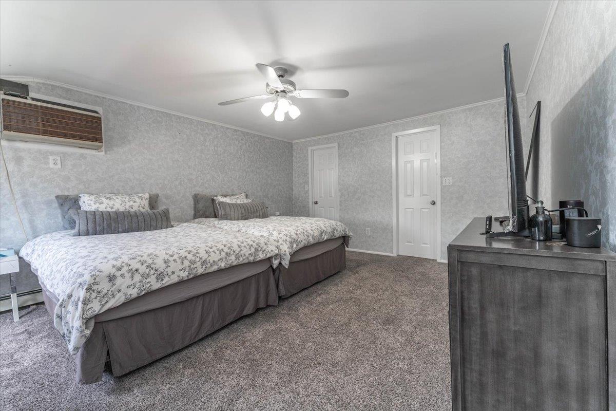 #8 photo, 143 Davis Avenue, ناسو Inwood , NY 11096