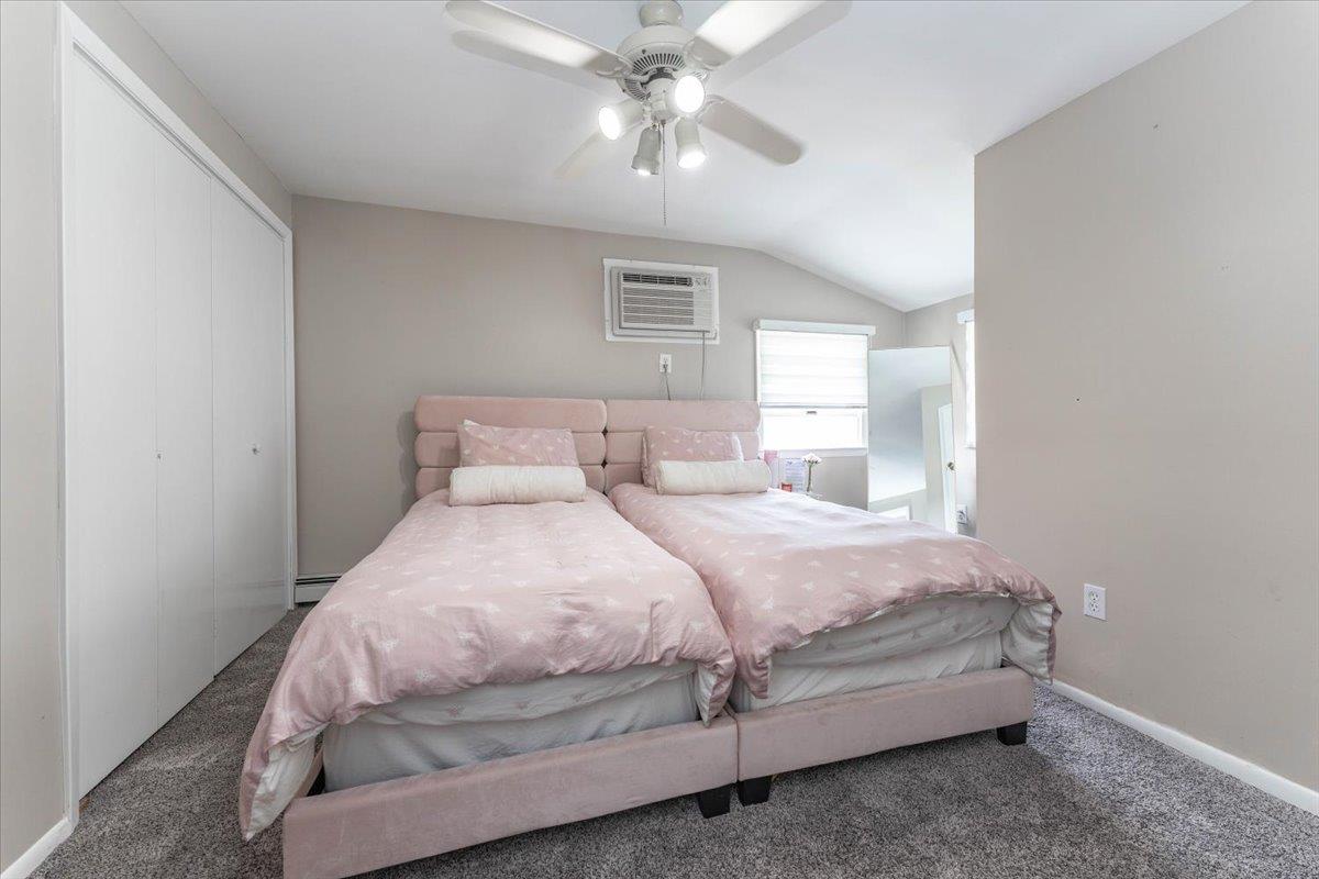 #9 photo, 143 Davis Avenue, ناسو Inwood , NY 11096