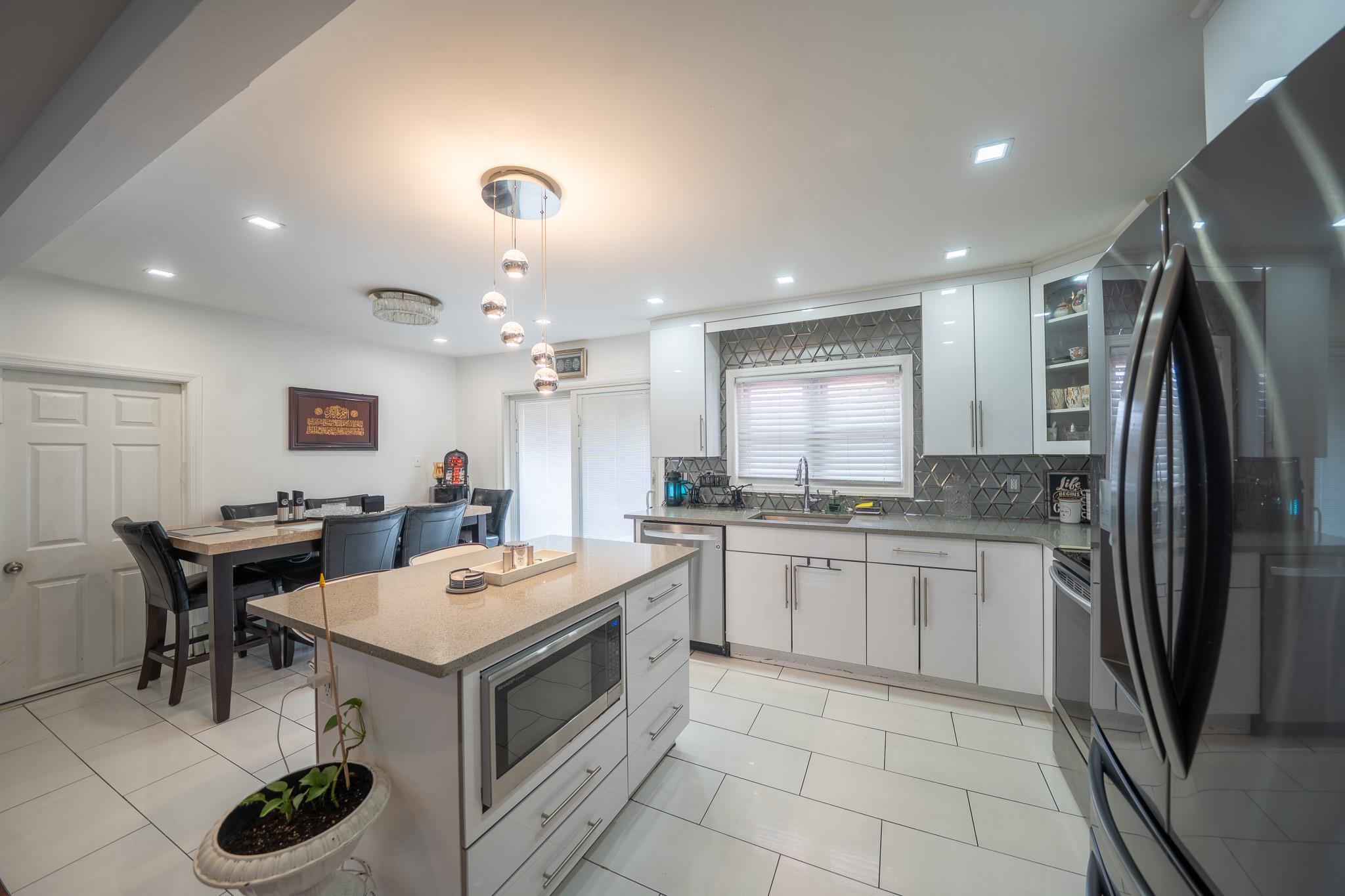 #14 photo, 297 Green Valley Road, ナッソー郡 East Meadow , NY 11554