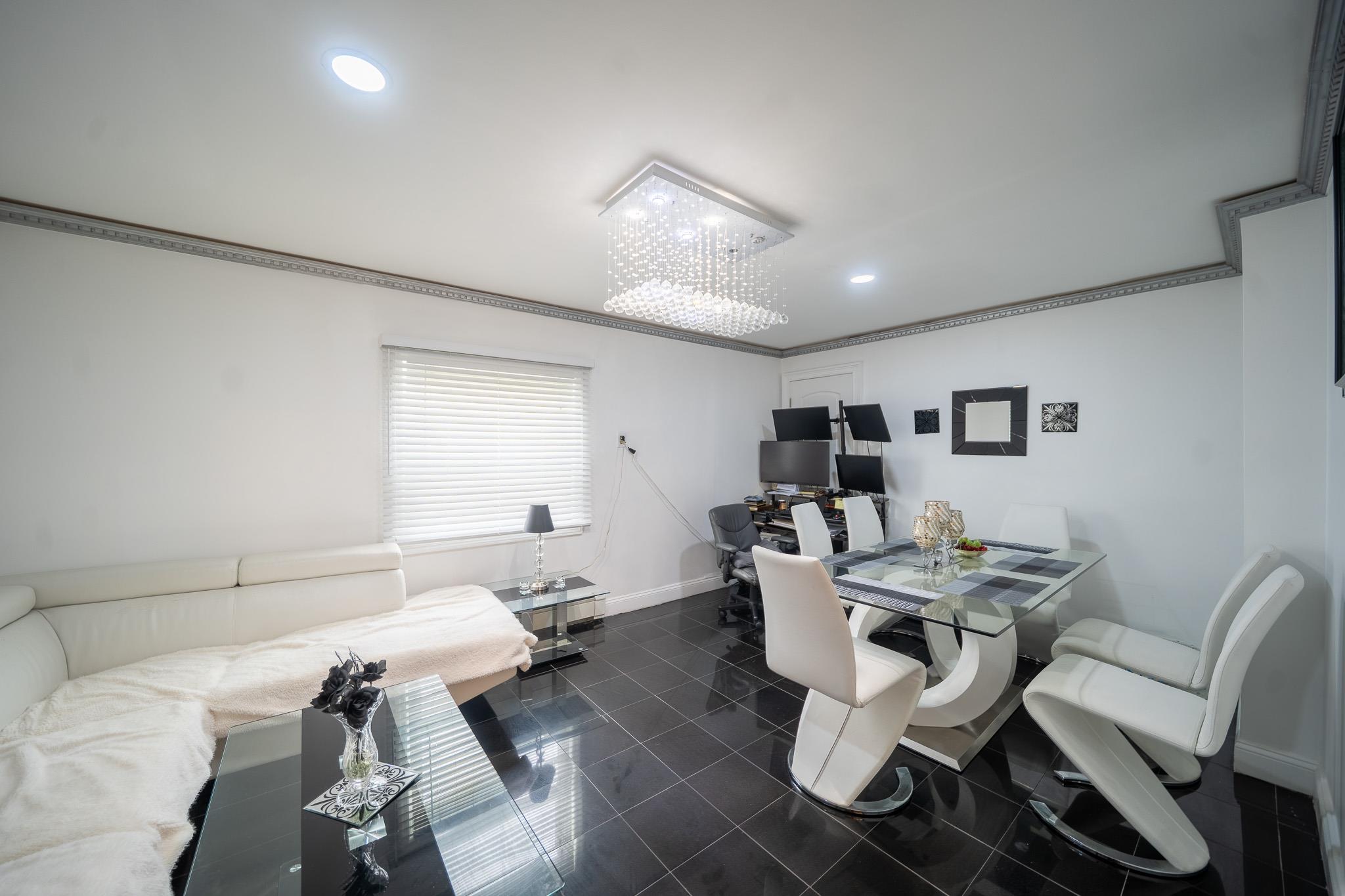 #19 photo, 297 Green Valley Road, ナッソー郡 East Meadow , NY 11554