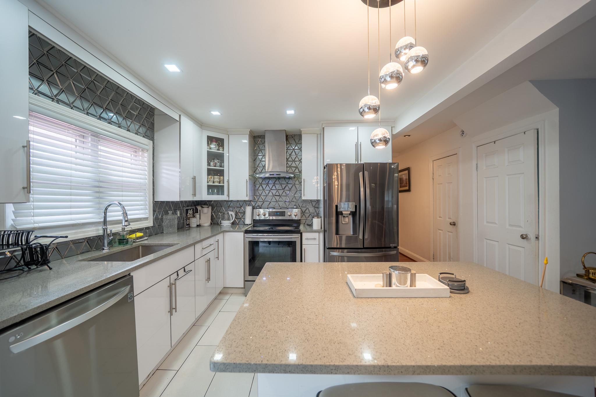 #9 photo, 297 Green Valley Road, ナッソー郡 East Meadow , NY 11554