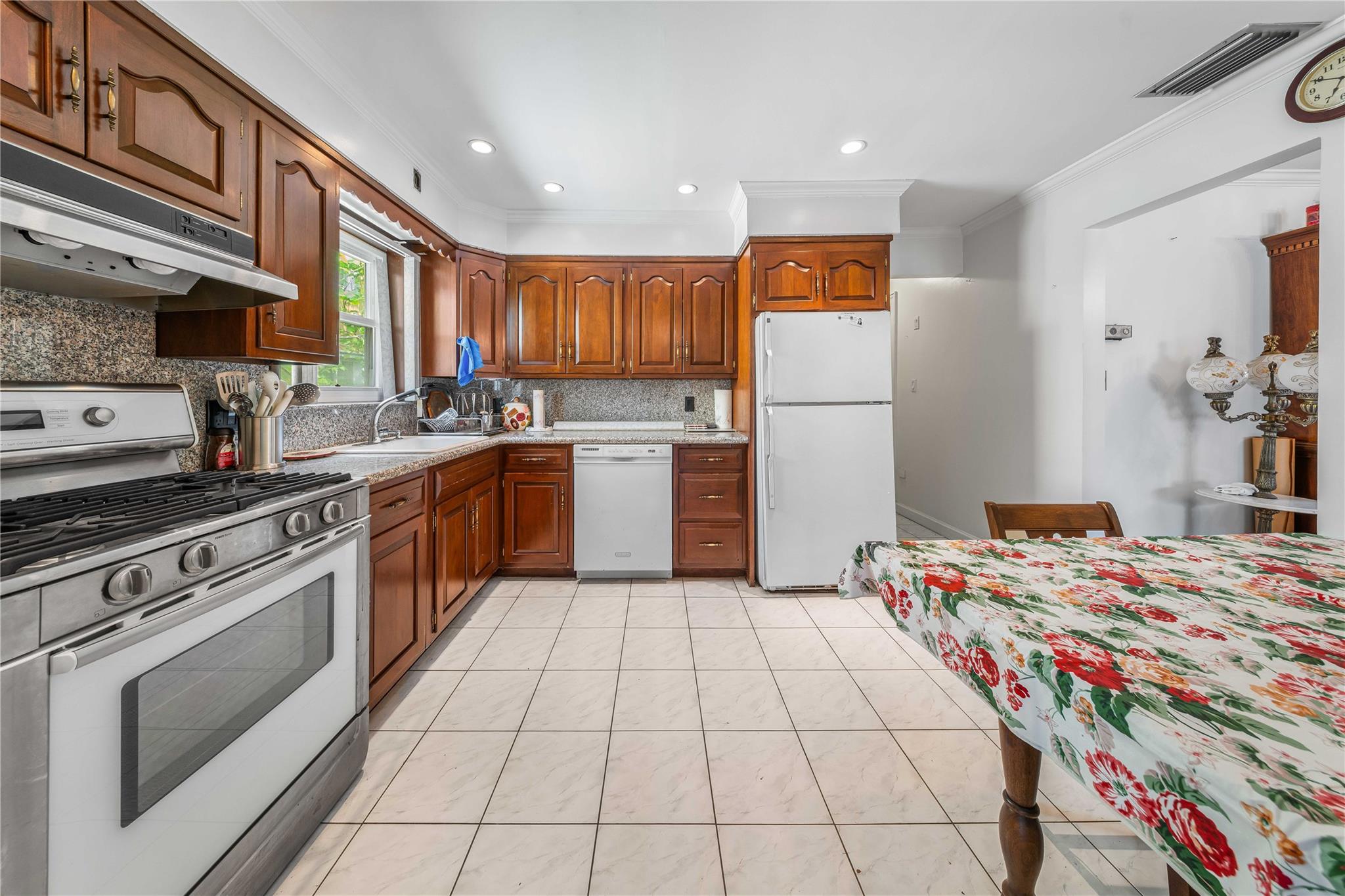 #7 photo, 141-37 11 Avenue, 皇后區 白石鎮 Whitestone , NY 11357