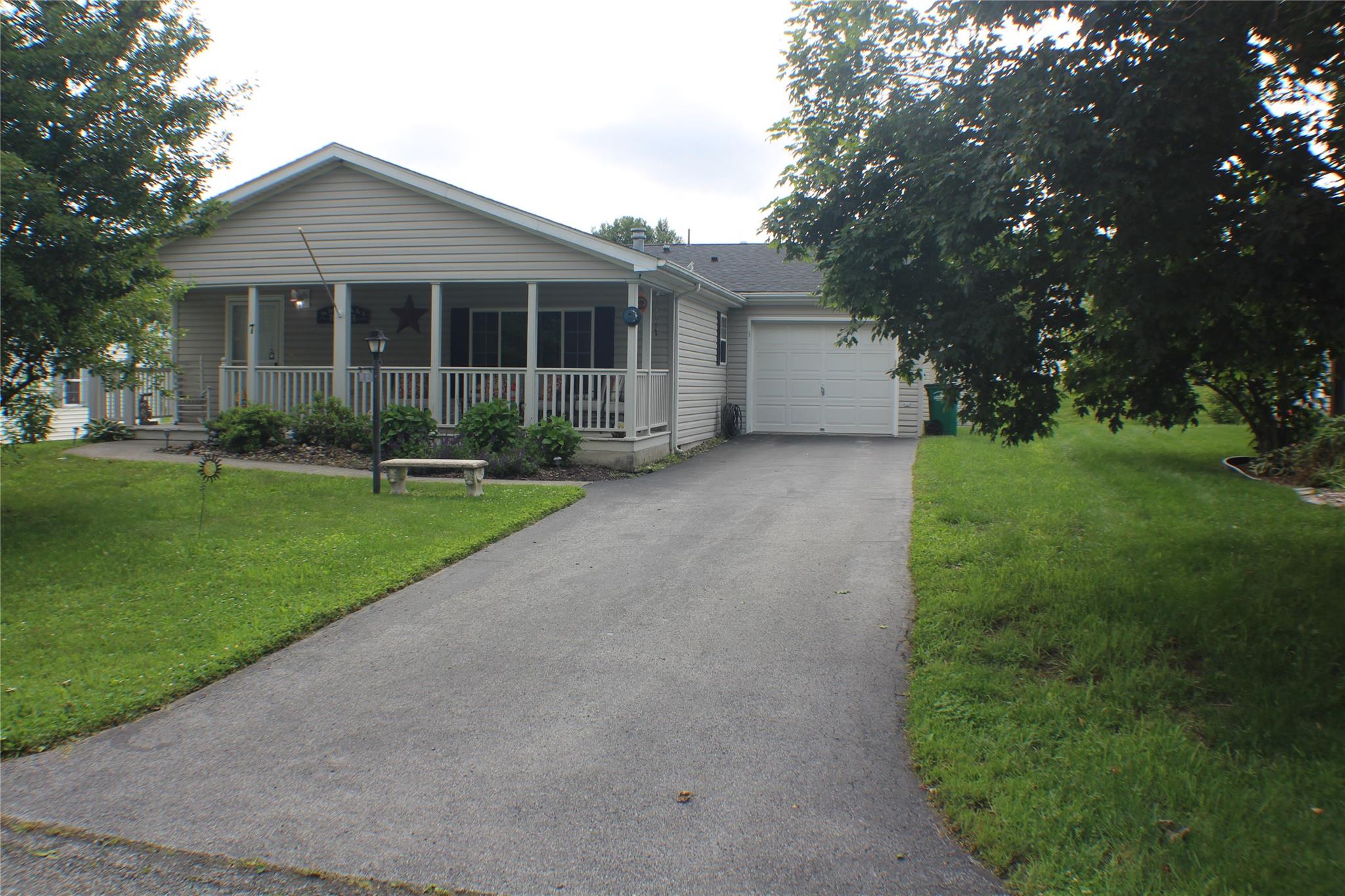#1 photo, 7 Vista Lane, 紐約州 Poughkeepsie , NY 12601