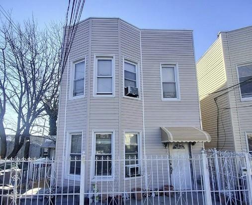 #1 photo, 1653 Holland Avenue, 布朗士 Bronx , NY 10462