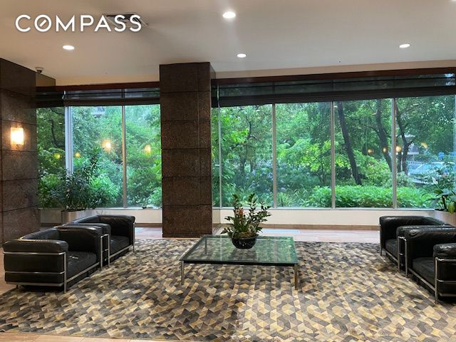 #8 photo, New York City, マンハッタン Upper West Side , NY 10023