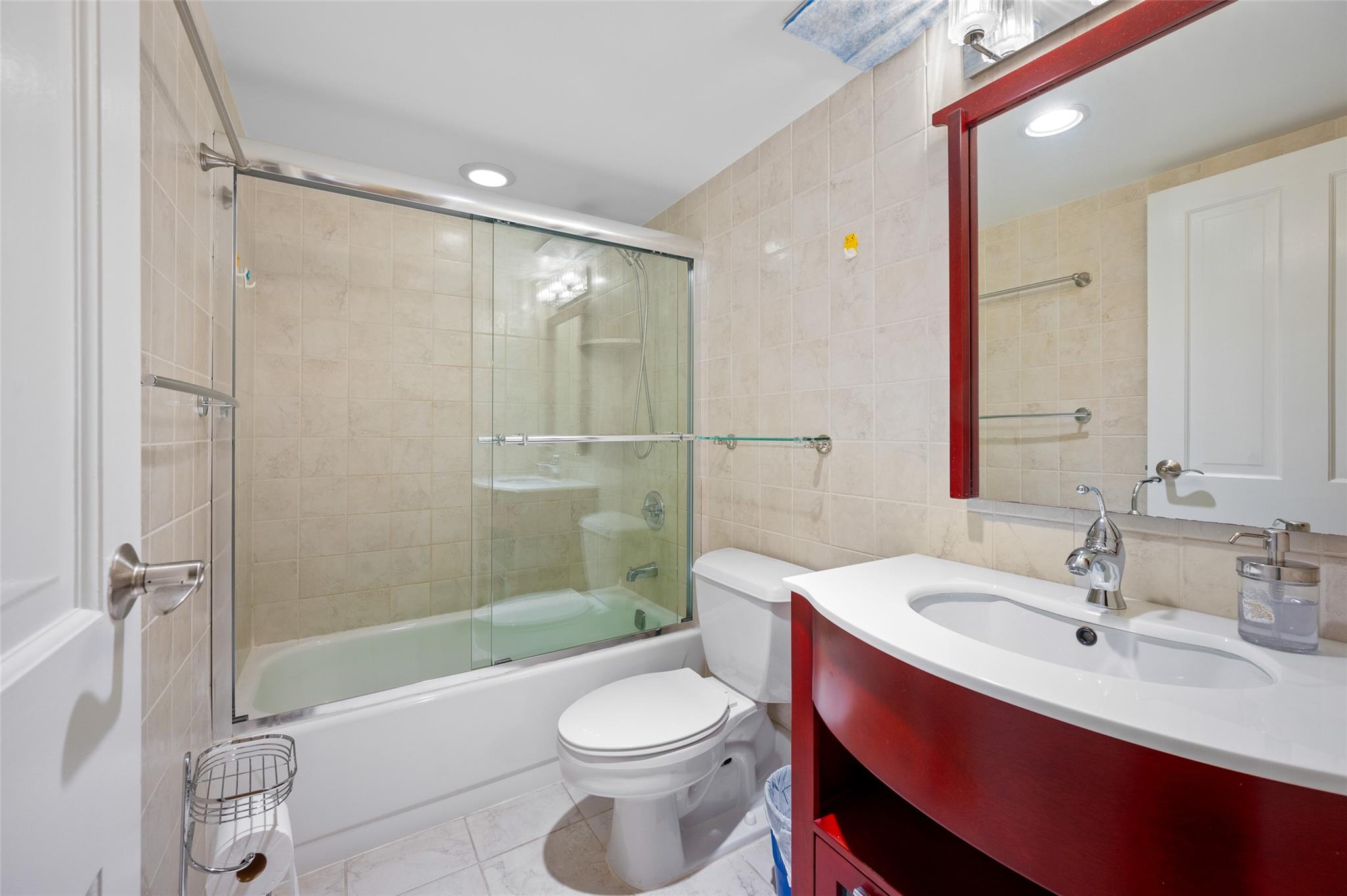 #17 photo, 41 Wellington Ct, スタテンアイランド Staten Island , NY 10314