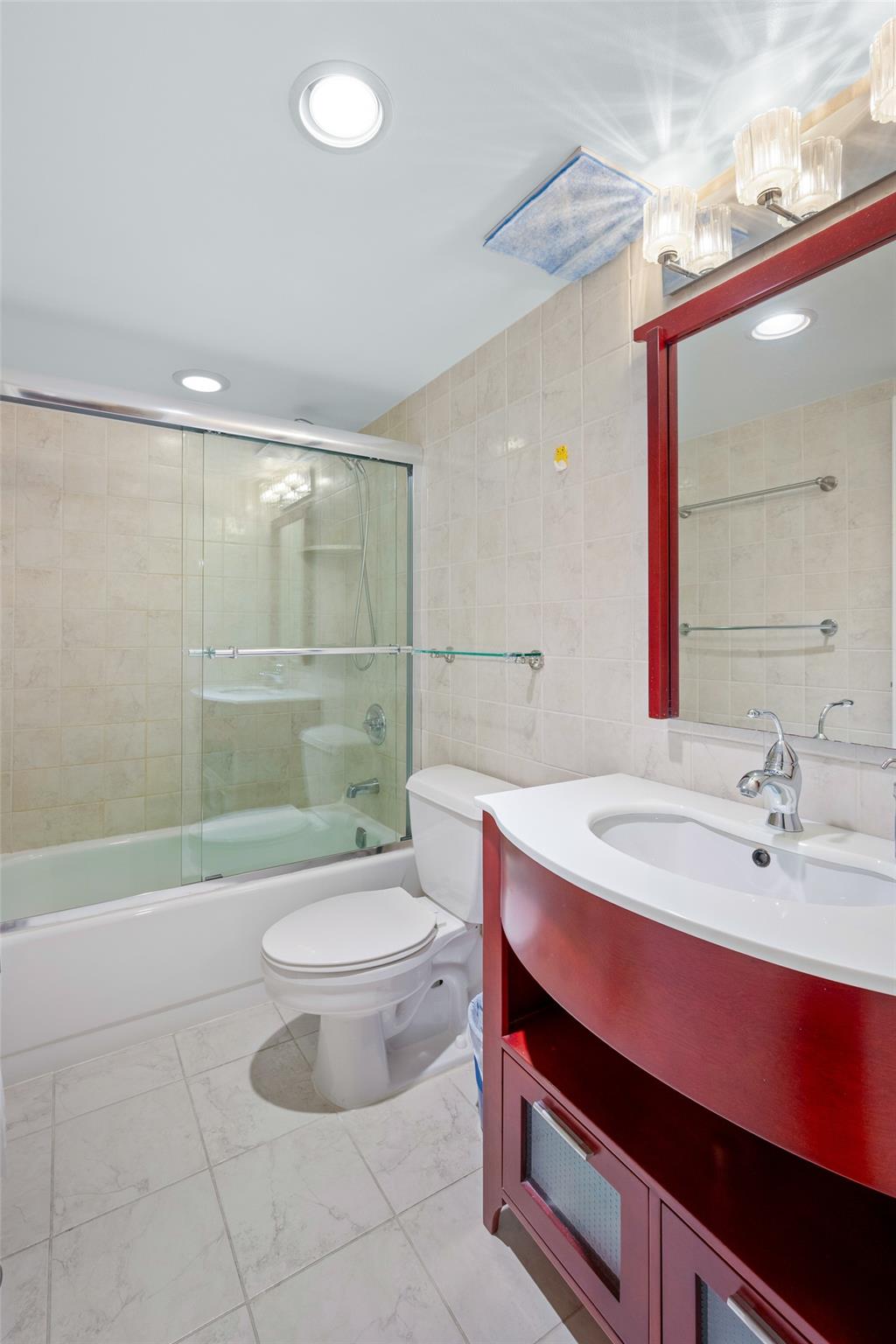 #18 photo, 41 Wellington Ct, スタテンアイランド Staten Island , NY 10314